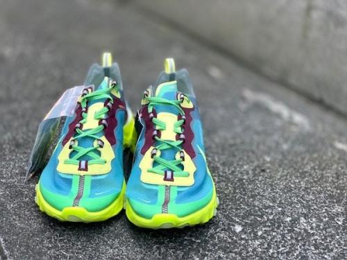 コラボ・別注アイテムのNIKE