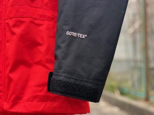 マウンテンライトジャケット