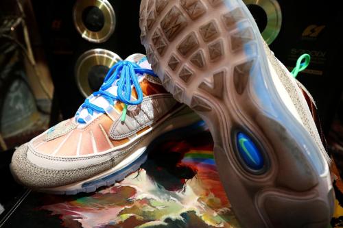 ナイキのAIR MAX 98 On Air