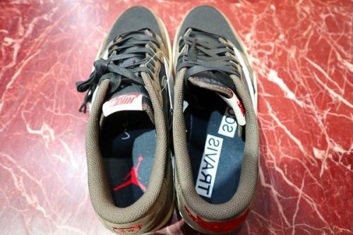 ナイキ エアジョーダン1のAIR JORDAN1 LOW