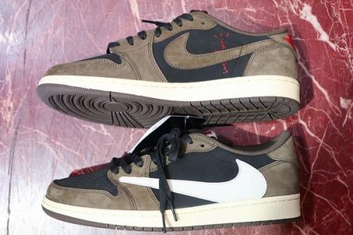 AIR JORDAN1 LOWのメンズ