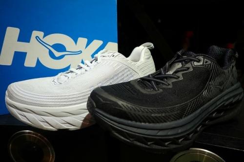 インポートブランドのHOKAONEONE