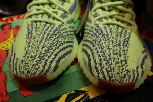 adidasのアディダス