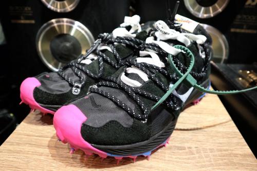 ストリートブランドのNIKE×Off-White