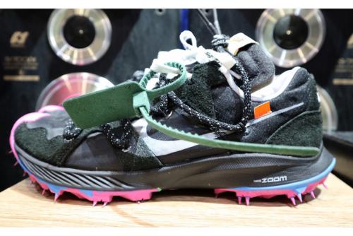 NIKE×Off-Whiteのナイキ×オフホワイト