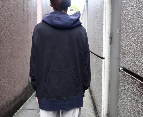 エンジニアードガーメンツ×ビームスプラスのパーカー