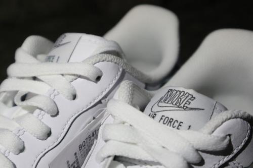 AIR FORCE 1 07 SKELETONのメンズ