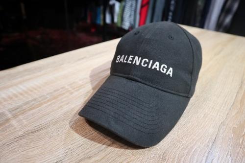 BALENCIAGAのバレンシアガ