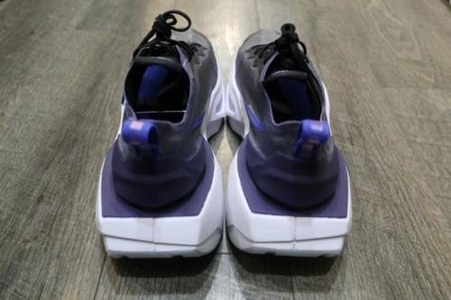 ナイキのZOOM X VISTA GRIND