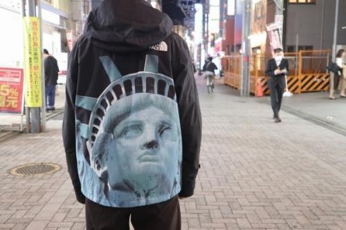 バルトロダウンジャケットのマウンテンジャケット