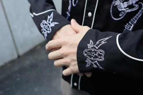 ロック刺繍シャツの0007SS18