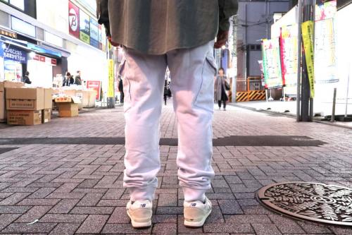 ストーンアイランドのスウェットカーゴパンツ