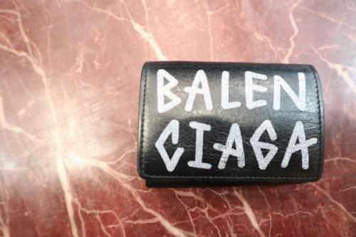 BALENCIAGAのバレンシアガ