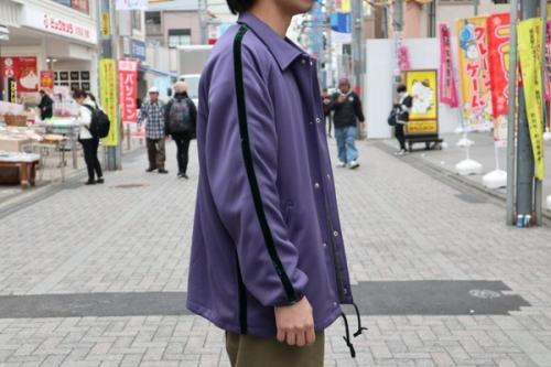 ニードルスのサイドラインコーチジャケット