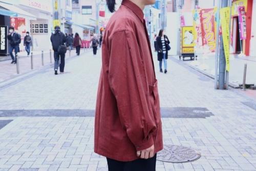 イートウツのESMEシャツ