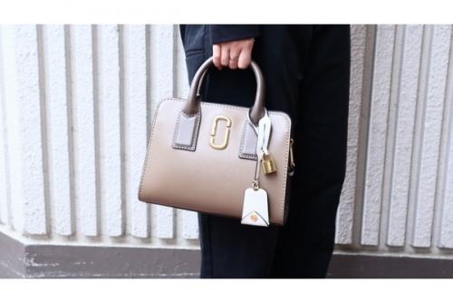 マークジェイコブスの2WAYバッグ