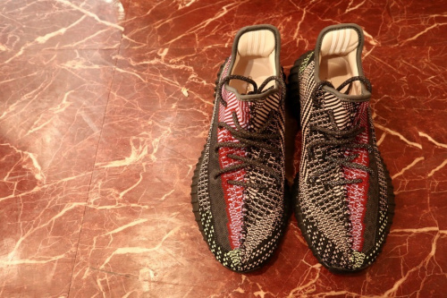 ストリートブランドのYEEZY