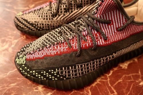 BOOST350V2のスニーカー