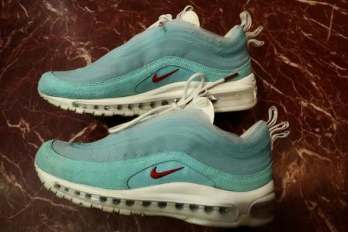 ナイキ×オン エアーのCI1508-400