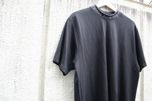 インポートブランドのacne studios