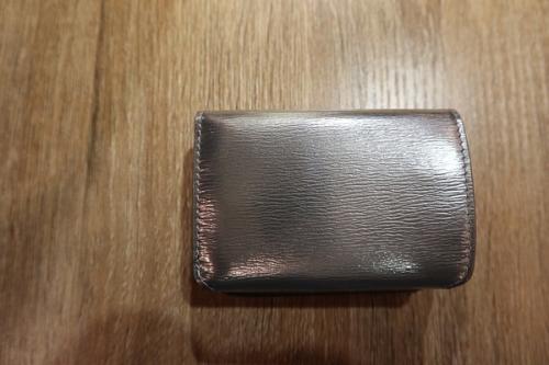 バレンシアガの財布