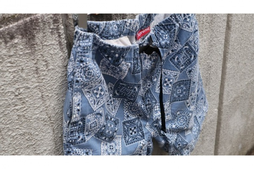 ストリートブランドのSUPREME