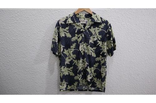 イオラニのアロハシャツ