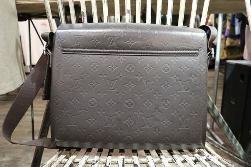 LOUIS　VUITTONのルイヴィトン