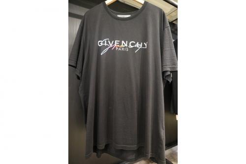 GIVENCHYのジバンシー
