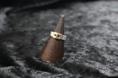 ラグジュアリーブランドのHERMES