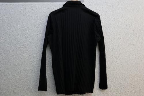 イッセイミヤケのプリーツシャツジャケット