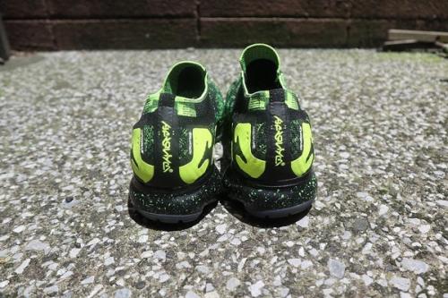ナイキ×アクロニウムのNike Air VaporMax Moc2