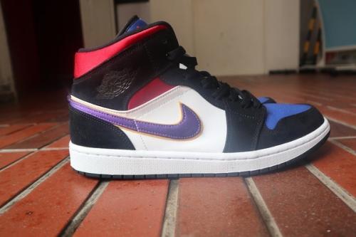 AIR JORDAN 1 MID RIVALの852542-005