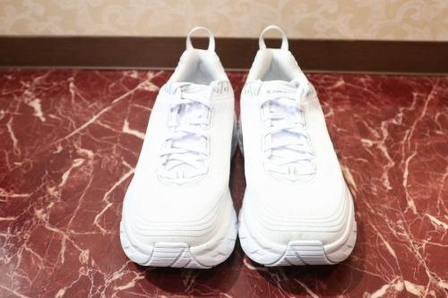 HOKAONEONEのホカ オネオネ