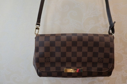 ラグジュアリーブランドのLOUIS　VUITTON