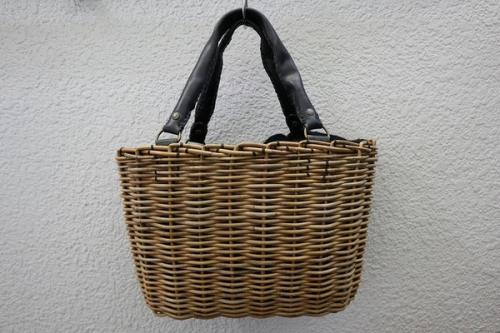 エバゴスの紅藤かごバッグ