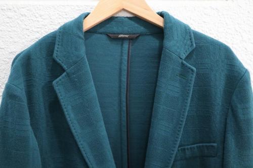 ブリオーニのシルク混2Bテーラードジャケット