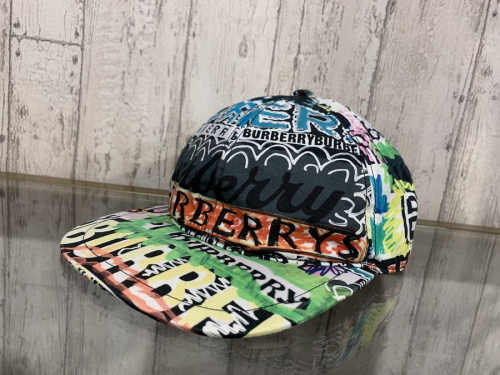 インポートブランドのBURBERRY