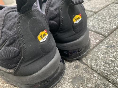 スニーカーのAIR VAPOR MAX PLUS