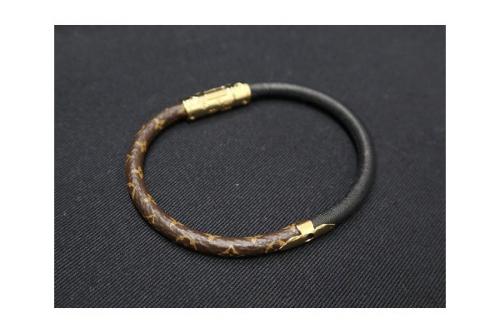 LOUIS VUITTON 　のルイ ヴィトン　