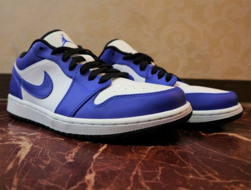 スニーカーのNIKE