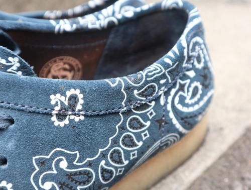 シュプリーム × クラークスのコラボ