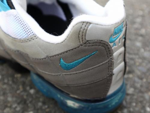 AJ7292-002のAIR VAPORMAX 95