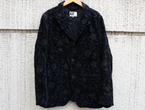 エンジニアードガーメンツのフラワー刺繍ベロアジャケット