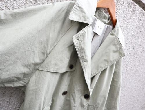 バックフリルスリーブトレンチコート