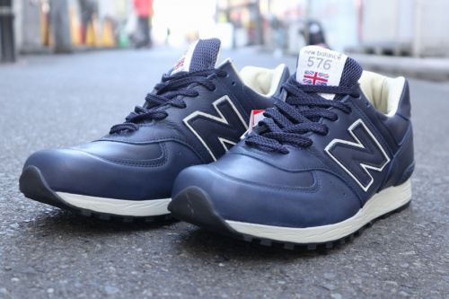 スニーカーのNEW BALANCE