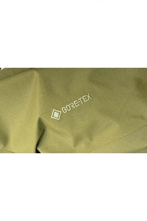 23705のBeta SL Hybrid Jacket