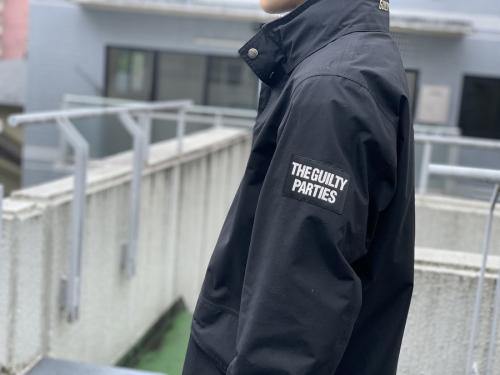 マウンテンパーカーのGUILTYPARTIES
