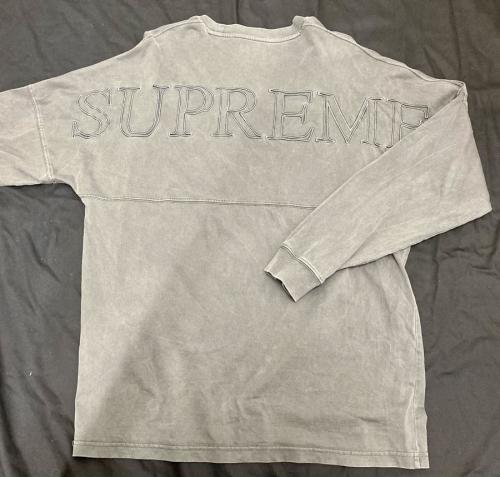SUPREMEのシュプリーム