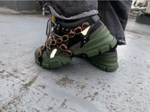 フラッシュトレックスニーカー